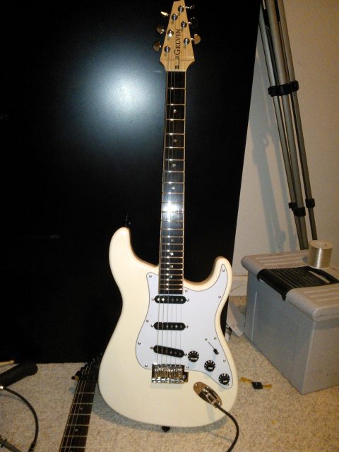 Custom electric guitar, studio photo. Built by William Gelvin, Gelvin Guitars