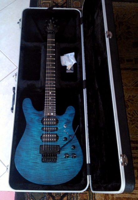 Custom guitar, body and neck detail. Built by William Gelvin, Gelvin Guitars