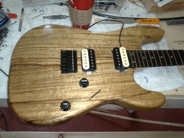 Custom electric guitar, studio photo. Built by William Gelvin, Gelvin Guitars