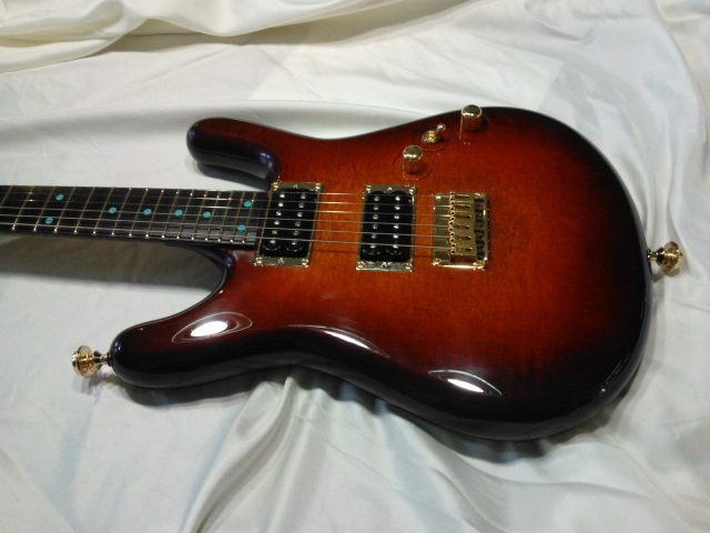 Custom electric guitar. Built by William Gelvin, Gelvin Guitars