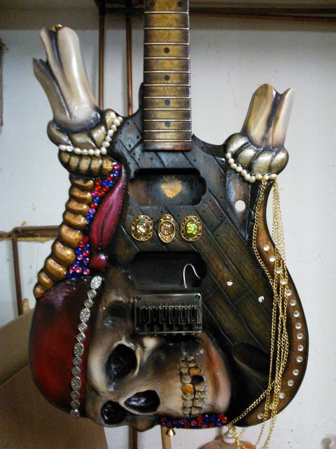 Custom electric guitar, studio photo. Built by William Gelvin, Gelvin Guitars