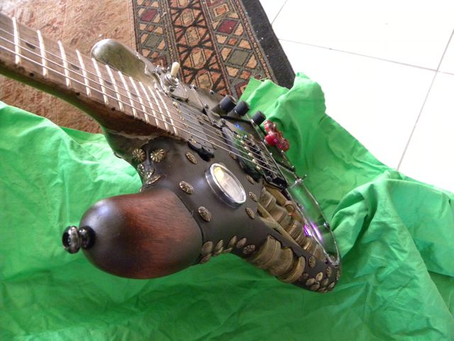 Gelvin steampunk custom electric guitar headstock and body detail