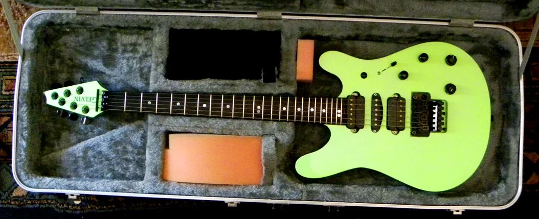 Glow finish Gelvin JG 2.0 in its case